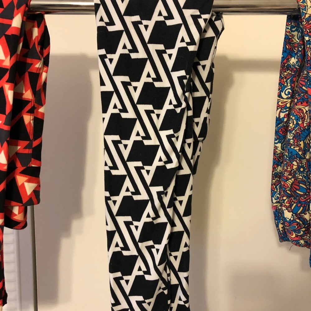 Lularoe leggings listing #3 NWOT, OS